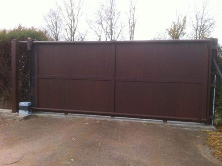 Portail coulissant plein La Ferté-en-Ouche