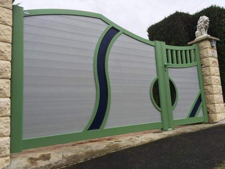 Portail tricolore La Ferté en Ouche