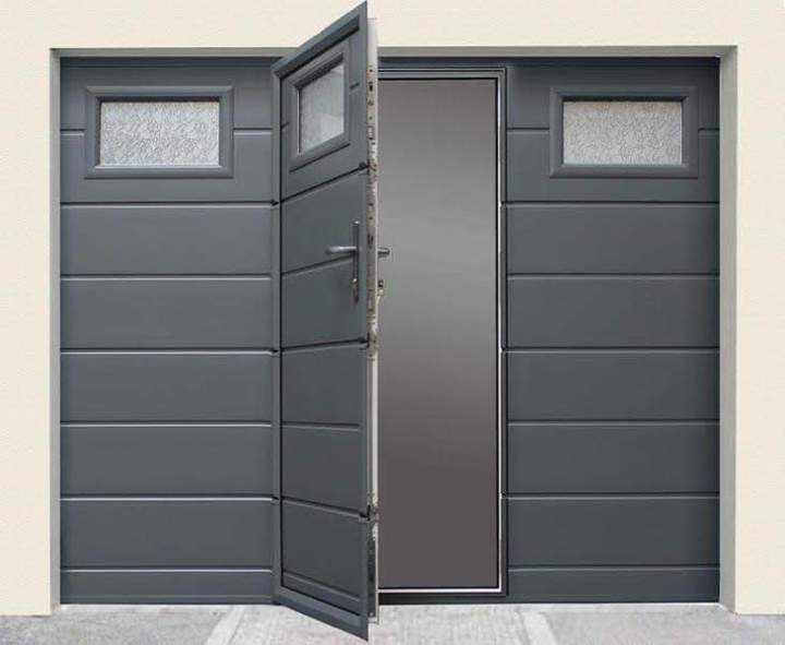 Porte de garage avec portillon intégré La Ferté-en-Ouche
